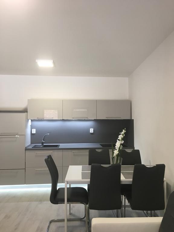 Apartmany Sofia กาเมนิเซนาดลิโป ภายนอก รูปภาพ