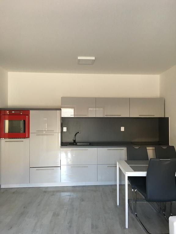 Apartmany Sofia กาเมนิเซนาดลิโป ภายนอก รูปภาพ
