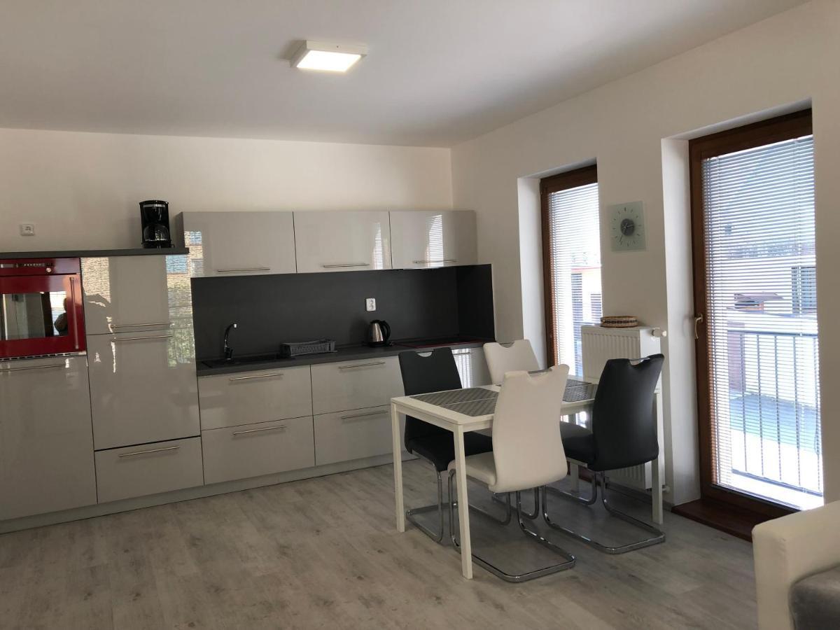 Apartmany Sofia กาเมนิเซนาดลิโป ภายนอก รูปภาพ